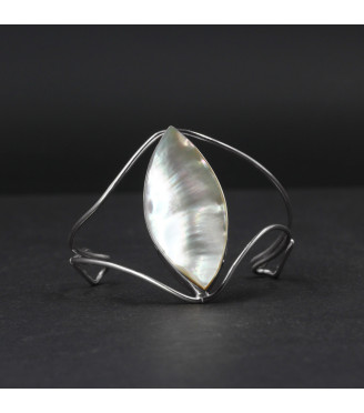 Orbital Pearl Glow Bracelet – Genuine Mother of Pearl Shell (Iridescent White Nacre) in 925 Sterling Silver – Boho Lunar Cuff Statement Jewelry