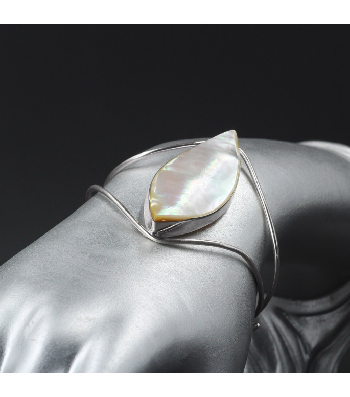 Orbital Pearl Glow Bracelet – Genuine Mother of Pearl Shell (Iridescent White Nacre) in 925 Sterling Silver – Boho Lunar Cuff Statement Jewelry Orbital Pearl Glow Bracelet – Genuine Mother of Pearl Shell (Iridescent White Nacre) in 925 Sterling Silver – Boho Lunar Cuff Statement Jewelry