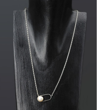 Minimalist Geometric Oval White Pearl Sterling Silver Necklace