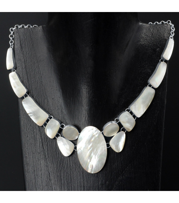 Orbital Pearl Glow Necklace – Genuine Mother of Pearl Shell