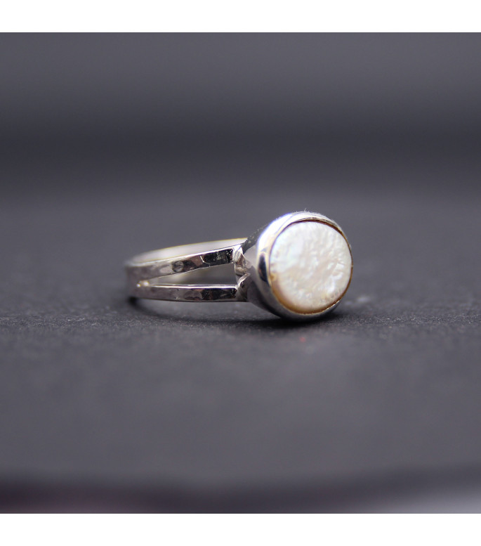 Handcrafted Ring Sterling Silver 925 with Baroque Pearl/Shell | ARG1242BW Handcrafted Ring Sterling Silver 925 with Baroque Pearl/Shell | ARG1242BW