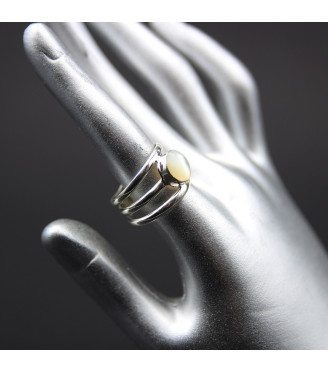 Modern Triple Band Ring | Sterling Silver 925 with Delicate Mother of Pearl