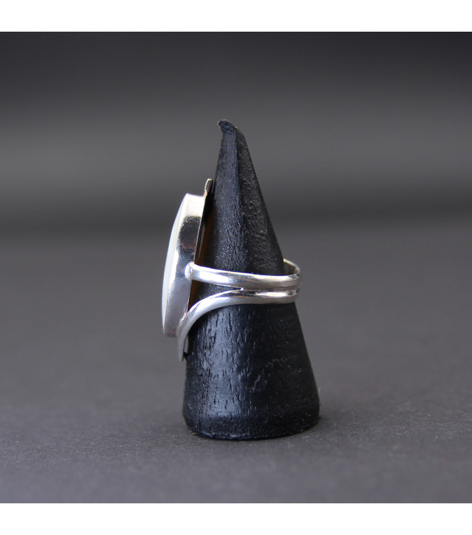 Ring “Ocean Moon” | Sterling Silver 925 with Iridescent Mother of Pearl