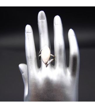 Ring “Ocean Moon” | Sterling Silver 925 with Iridescent Mother of Pearl