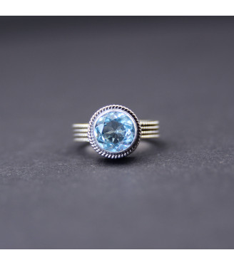 Ring “Azure Clarity” | Sterling Silver 925 with Natural Blue Topaz