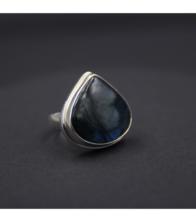 Statement Ring | Sterling Silver 925 with Iridescent Blue Labradorite Statement Ring | Sterling Silver 925 with Iridescent Blue Labradorite
