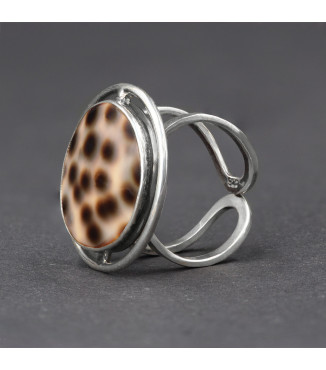 Orbital Tiger Tide Ring – Genuine Tiger Cowrie Shell