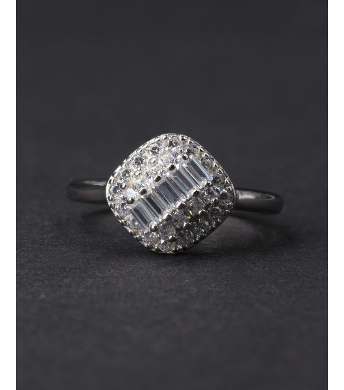 Diamond Halo Whisper ✨