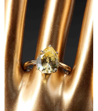 Golden Glow Ring ✨