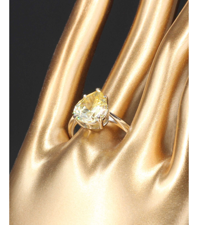 Golden Glow Ring ✨ Golden Glow Ring ✨