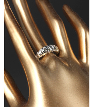 Textured Scale Pattern Sterling Silver Ring 925