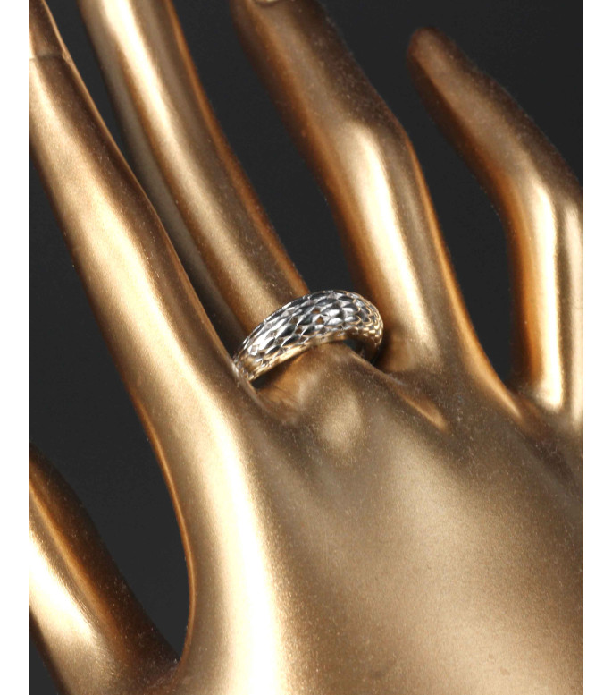 Textured Scale Pattern Sterling Silver Ring 925